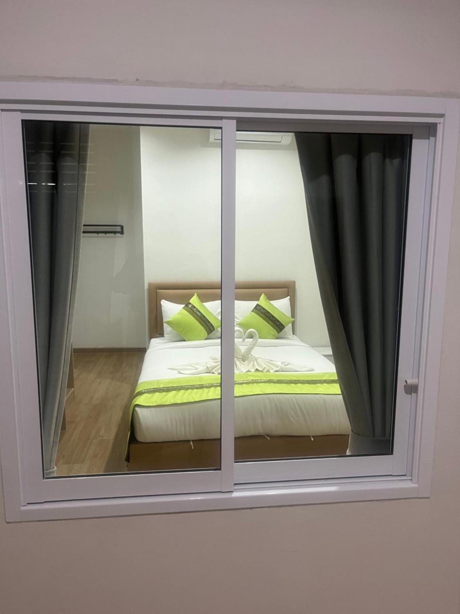 28 Boutique Hotel Patong Rom bilde